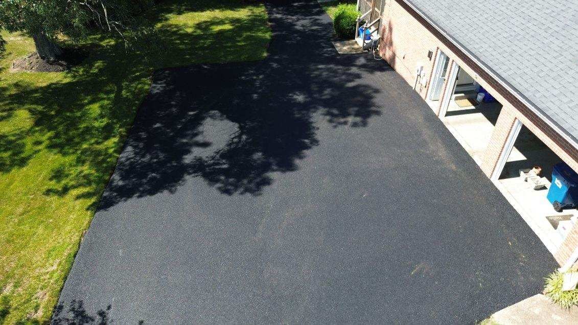 Curved Asphalt Driveway — La Plata, MD — photo 3